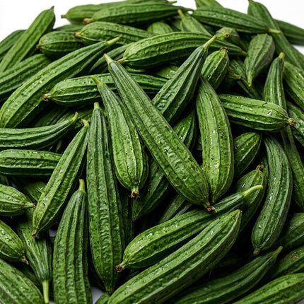 20 Ridged Sponge Gourd Seeds - Angled Luffa Seeds for Home Gardens - Grow Your Own Edible Gourds and Natural Bath Sponges